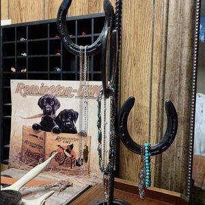 Black Horseshoe Jewelry Holder